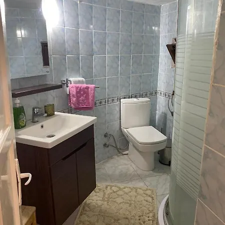 Old Town Castle House-detached House Отель 3*